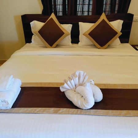 Winterfeel Venice Resort Alappuzha ภายนอก รูปภาพ